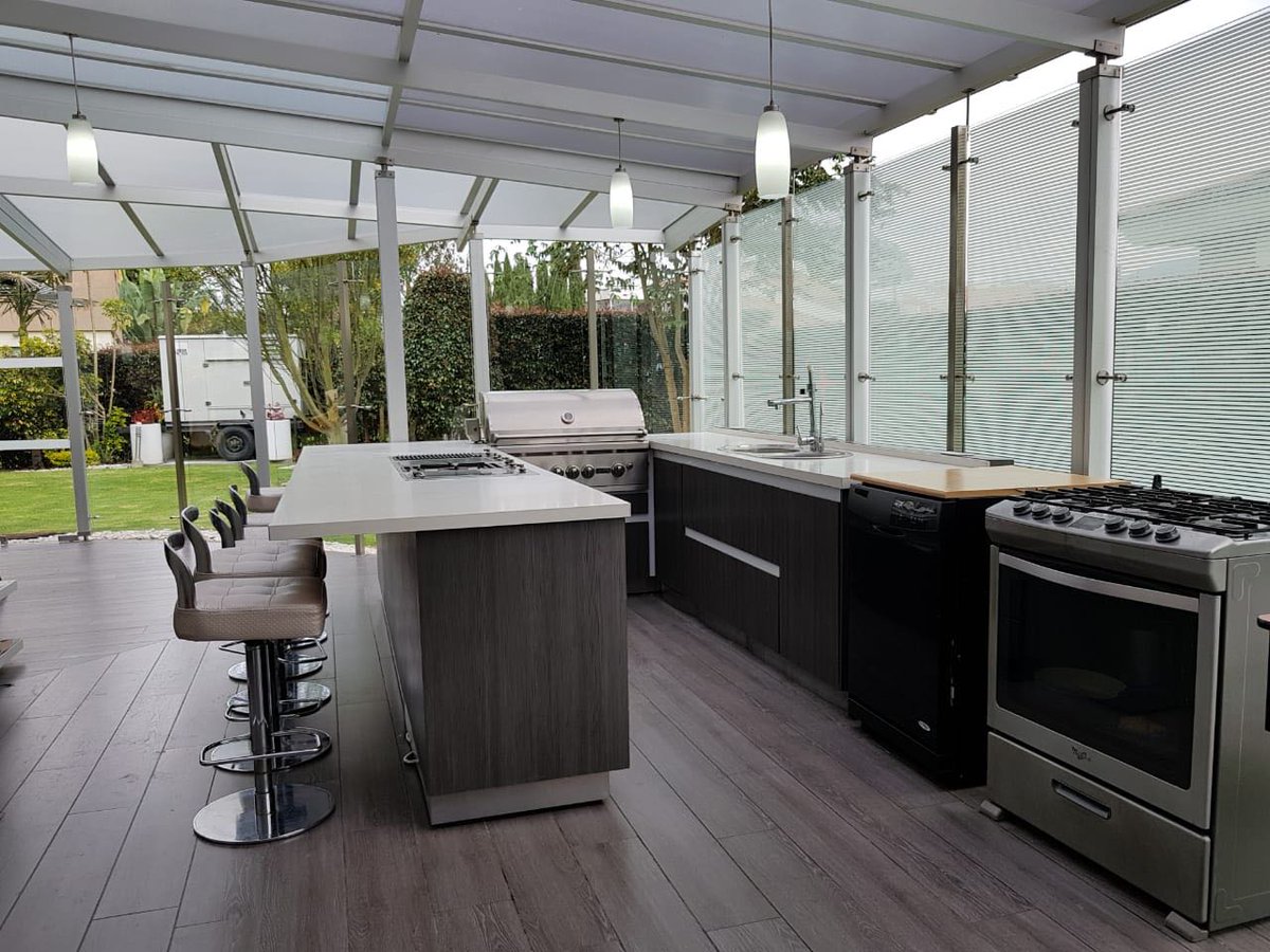 ASconstructora's tweet image. Excelente casa en venta Bogotá D.C.
Hacienda san Simón Condominio Palo Blanco
$3.800 Millones
Área de lote: 1200 M2,
Área construida: 590 M2.
6 habitaciones,
6 baños,
Cuarto de servicio con baño,
Cine y estudio,
Jacuzzi Spa,
Parque infantil…
Contacto: Katherine Ariza 320 4898337