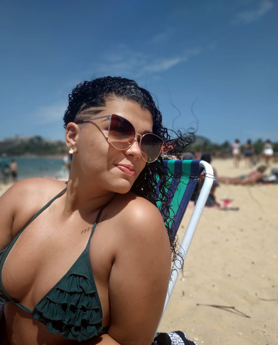 nessadiva159's tweet photo. Sdds sol☀️sdds do meu cabelo na régua 😍📏 https://t.co/a449vOE3Vh