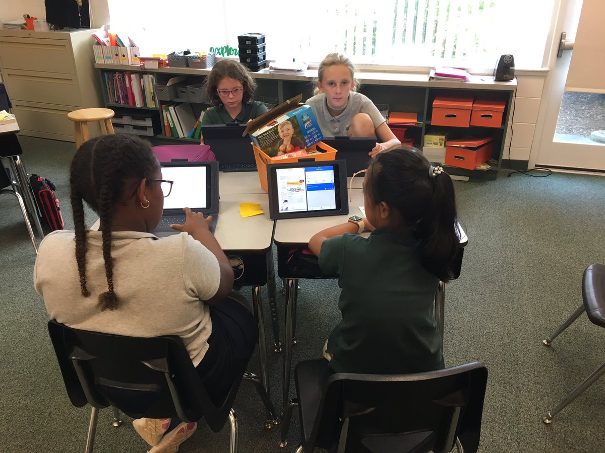 MrsHowellMath's tweet photo. #5thgrade Ss ask- How can we learn from the Kind Mouse Nibbles #servicelearning project @Shorecrest ? #mousemath #choicesupportbalance #worldlanguage #english #collaboration #lefthandedproblems https://t.co/MVEjNsuodR