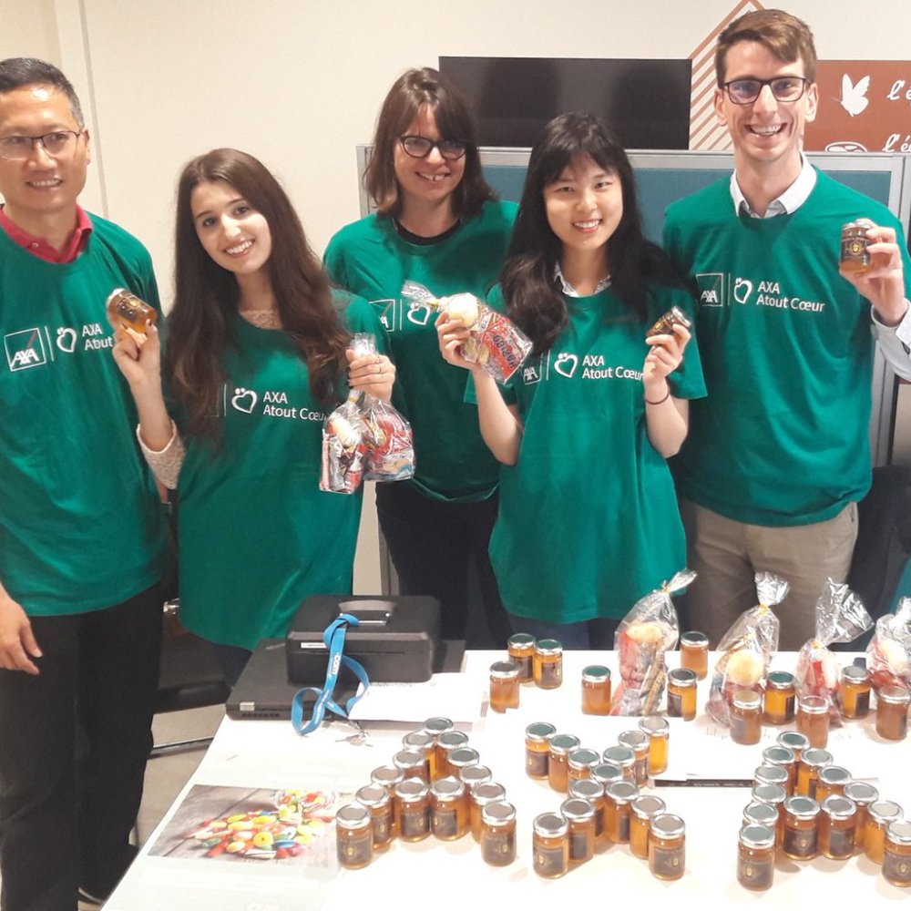 Discover AXA tweet media