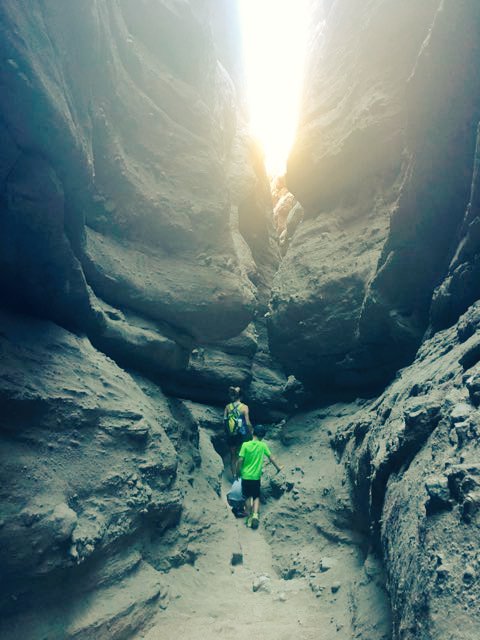 DavidEBrabham's tweet photo. Ladder Canyon Trail, Mecca Wilderness, So. Cal.  Slot Canyon with ladders between mult. levels. Unbelievable. Reprieve from the desert heat and family adventure. @california @VisitCA #meccawilderness #Hike #Hiking #camp #autism #adventures #familytravel https://t.co/MdZQX6a5im