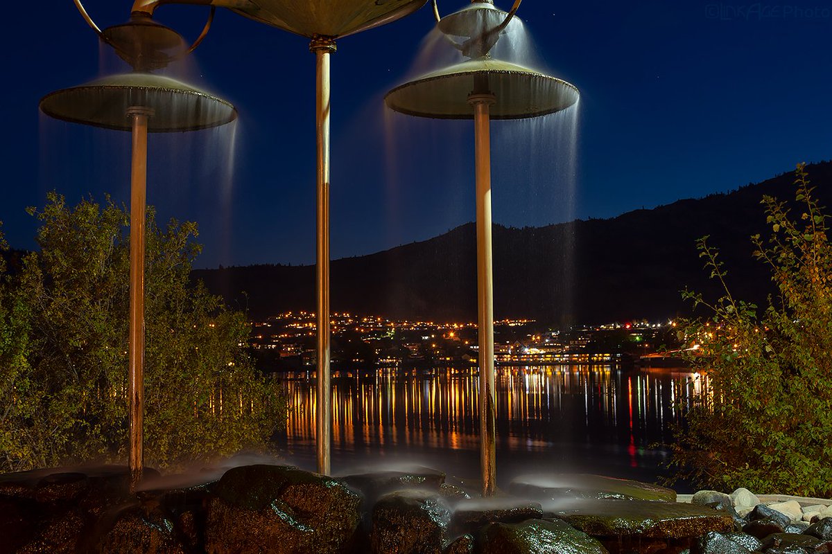 Playing with water and light last night in #OsoyoosBC. @osoyoosbc @UncorktheSun @EcDevOsoyoos .