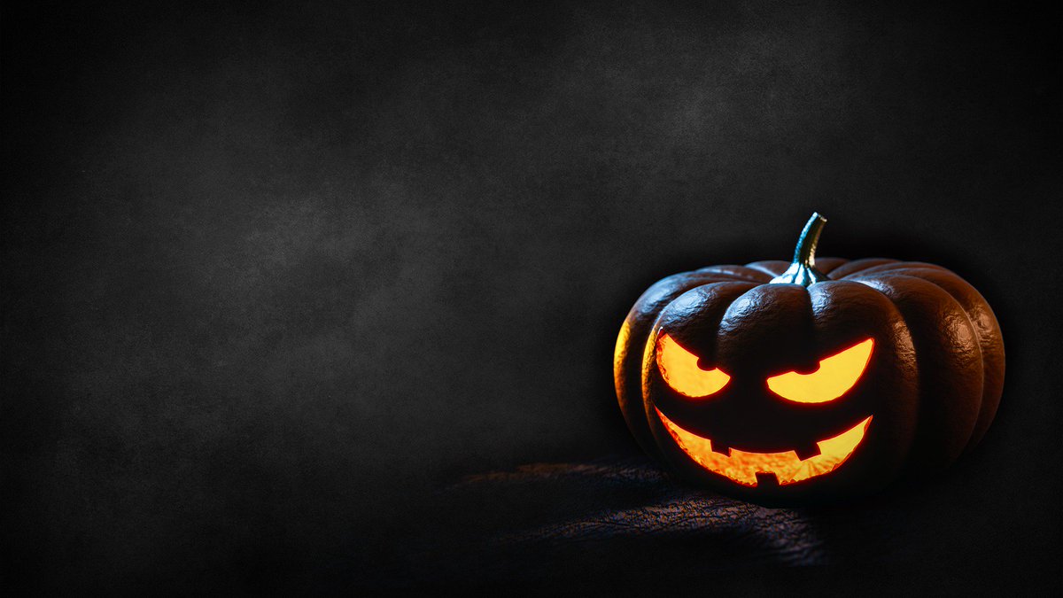 RideauStLawrenc's tweet photo. Have you safely decorated your home both indoors and outdoors for #Halloween? Go over these tips to make sure! https://t.co/T6TWCKNXhf #safetytips https://t.co/IMicKcUswo