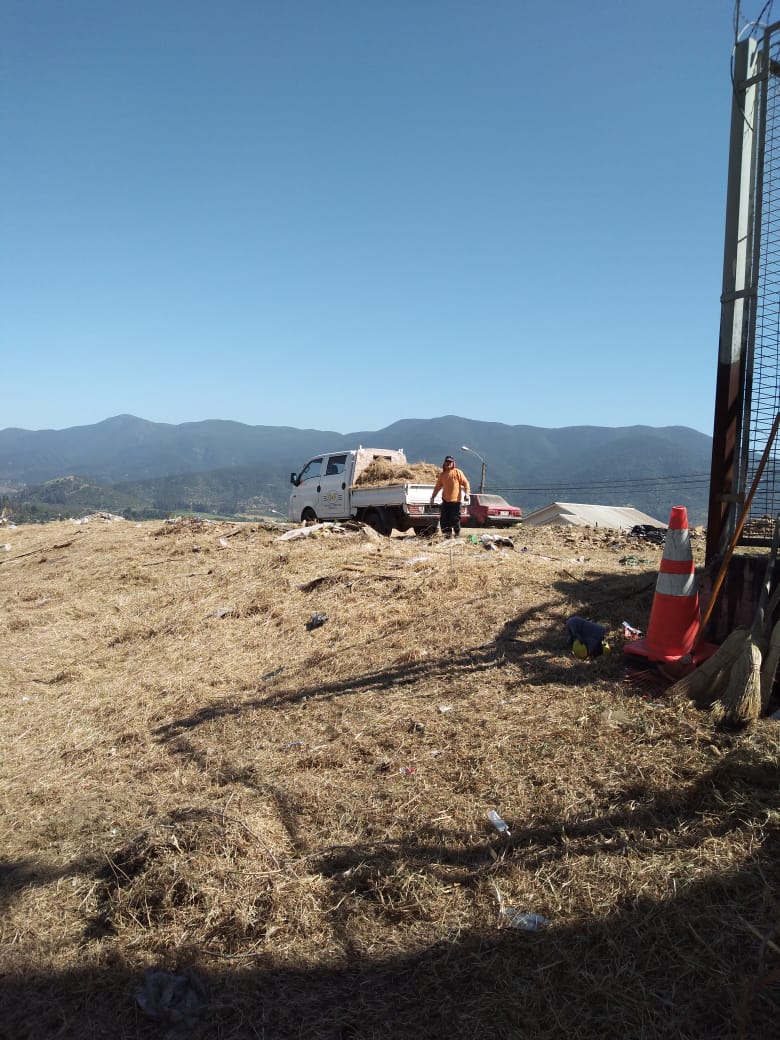 ClaudioFigueQTA's tweet photo. #Quillota Hoy comenzamos con la realización de cortafuegos en el Cerro Mayaca costado jardín infantil con la cuadrilla @ProteccionQta @muniquillota
@javiertl8 @55_david @RNE_514_Orlando @JaimeCepedaC @RNEValparaiso @cristian_mella @doctormella https://t.co/PPKnFYF5f8