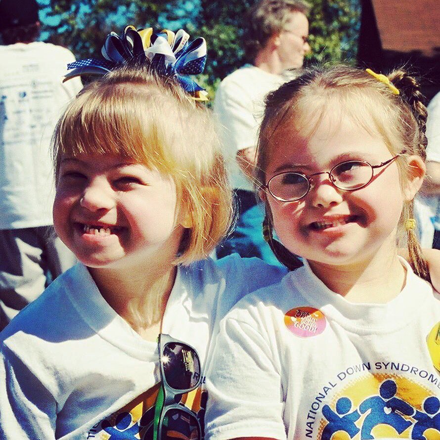 Sassysutherngal's tweet photo. Check out my thoughts on 8 Practical (and easy) Ways You Can Spread Down Syndrome awareness/acceptance. @RachelsPinkHous #downsyndromeawareness #DSAM18 #JustLikeYou #Downsyndrome https://t.co/puMRUiBSym https://t.co/Ke80O3NNqx