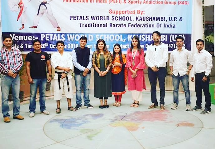 KumarMa73058484's tweet photo. #Petals world school,kaushambi #INTER SCHOOL KARATE championship organized by vpeople &amp; physical education  foundation of india 
thanks to all pws team members 
#ipkc 
@pwskaushambi @sapna_sukul @PetalsOfficial @SonaliPrakash9 @reema_karwal https://t.co/HZ3SgHcumv