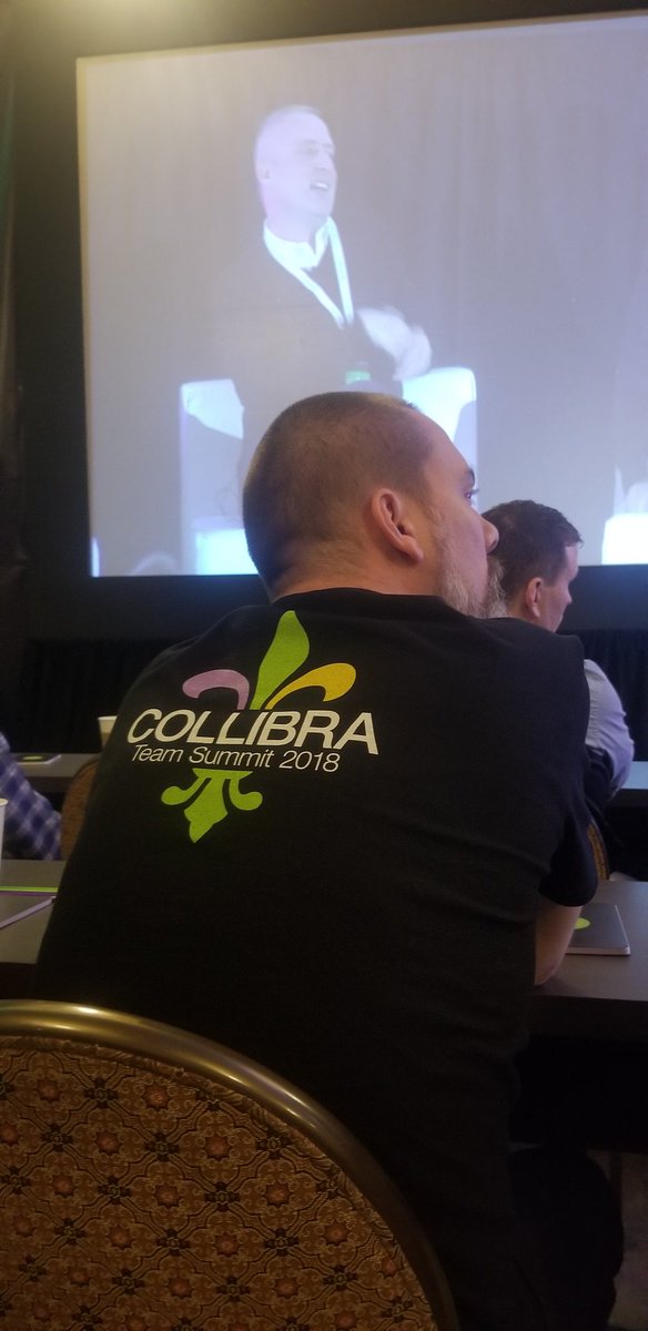 CollibraU's tweet photo. Lead with confidence #collibrasummit18 https://t.co/qHcDTXLXHF
