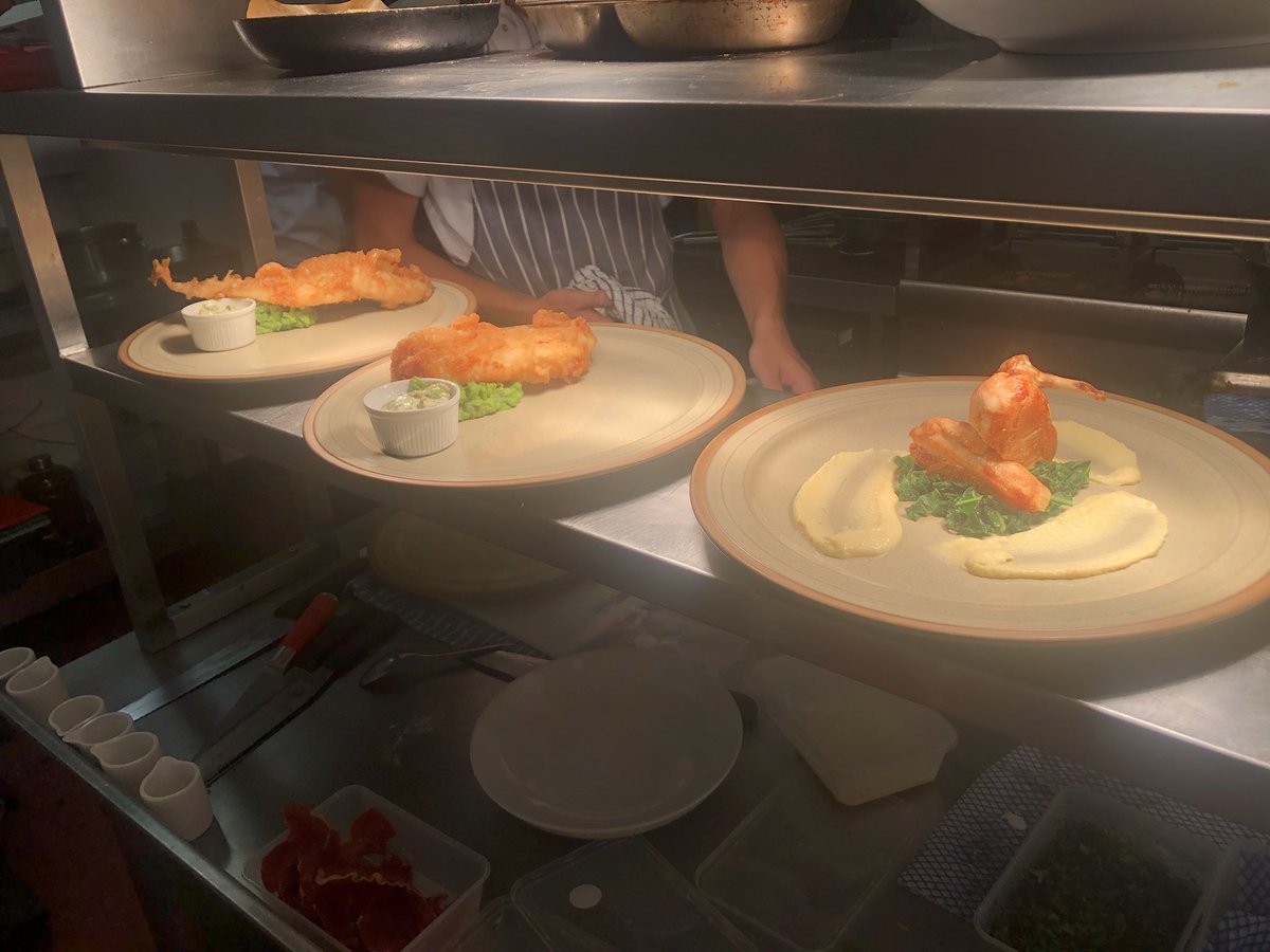 Guess what? As from today we are now open for Lunch and Evening service from Tuesday! If you would like to book a table you know what to do! Otherwise we do have availability for walk-ins this evening

#greatpubfood #foodporn #foodie #saddleworth #swaninn