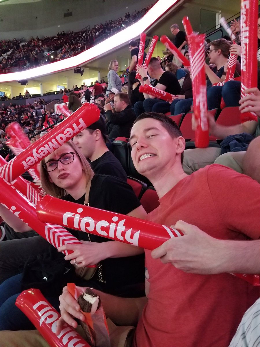 Quiktrak's tweet photo. Quiktrak’s team was showing their spirit as the @trailblazers recently closed out the pre-season win against the Kings.  Here’s to a winning season for the #Blazers!  We would like to thank Joe Simons for organizing such a great outing! #RipCity #NBA #Trailblazers #quiktrak @ https://t.co/WvXSLJOpCa