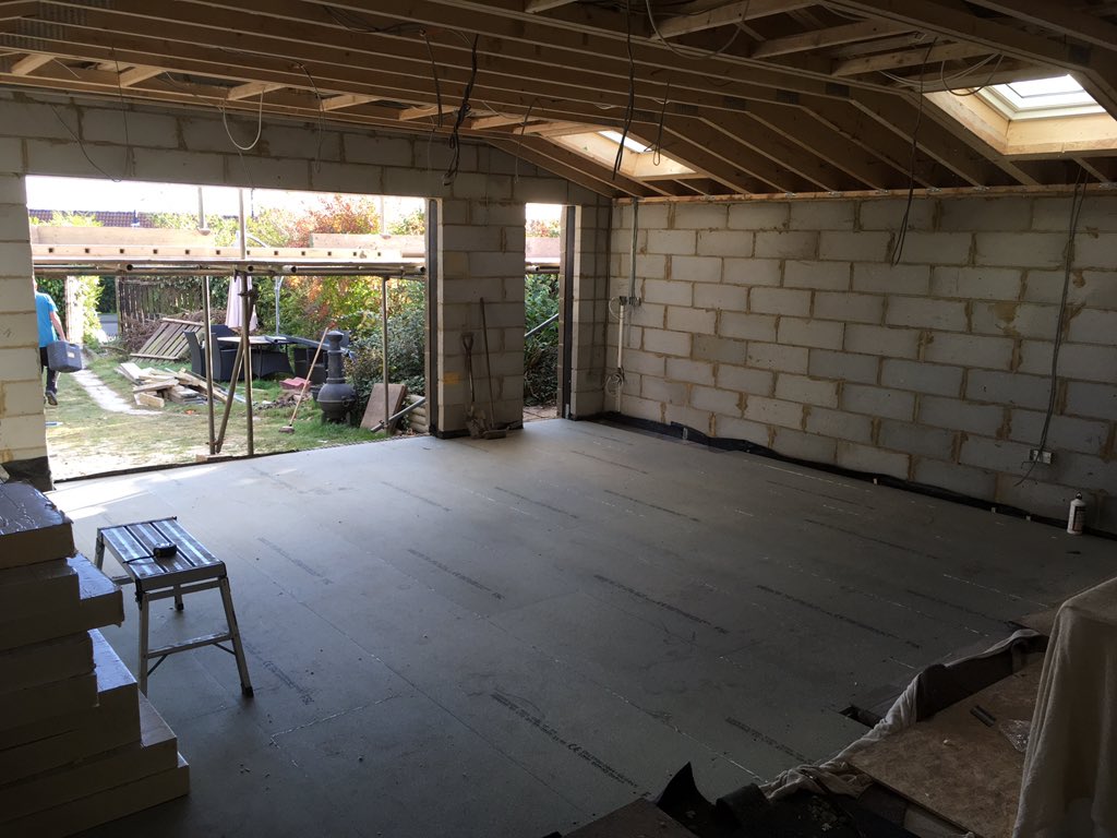 WearBuilders's tweet photo. Closing in on the end of another project. 
Roof is done, windows and doors going in tomorrow, then insulation and plaster boards. In between the odd cuppa, of course.
#WearBuilding #Building #sunderland https://t.co/o3fae4jN1E