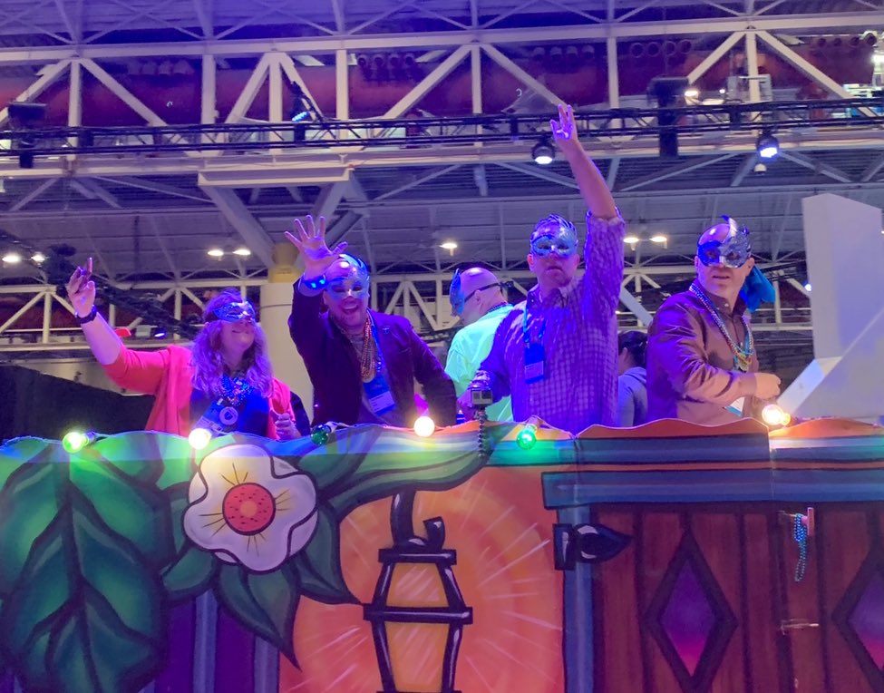 tableau_ur_mind's tweet photo. Loved the parade at #TC18 🥁🎺📿 https://t.co/3ORw07WSK1