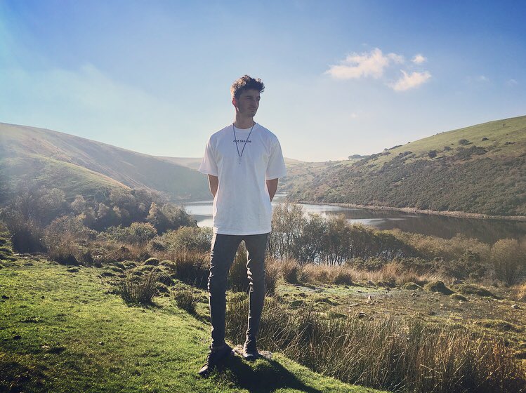 _NotLikeMe_'s tweet image. #NotLikeMe