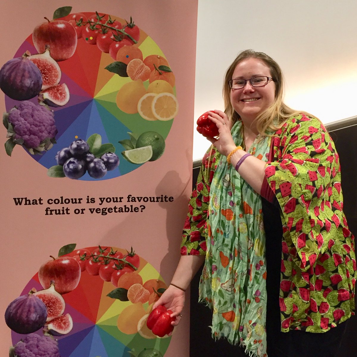 toucantoo_'s tweet photo. Ta dah! My fruit fashion catwalk 🍉 🍈 🥝 in honour of #fruitology @SciGalleryLon today, 2nd  set with booze starting now!
🍹 
With @smithbarryc &amp; @flavoursense
Sensory cocktails, experiments &amp; edible insects! 
🦗 
One day only &amp; #free
🍇
#toucantoo become a moving art exhibit! https://t.co/xlqbiqFCGr