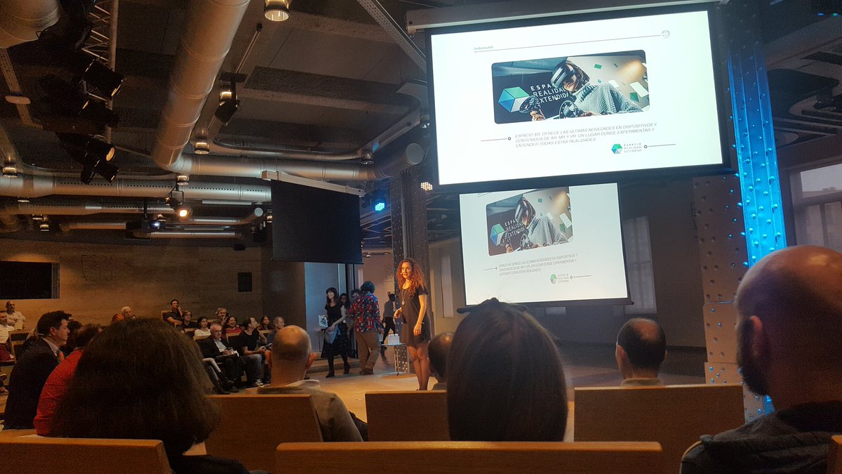 Sara Antequera de @theappdate_es y responsable del Espacio de Realidad Extendida de <a href="/EspacioFTef/">Espacio Fundación Telefónica</a> nos habla de la Guía XR y el proceso que llevamos a cabo para elaborar el #InformeXR