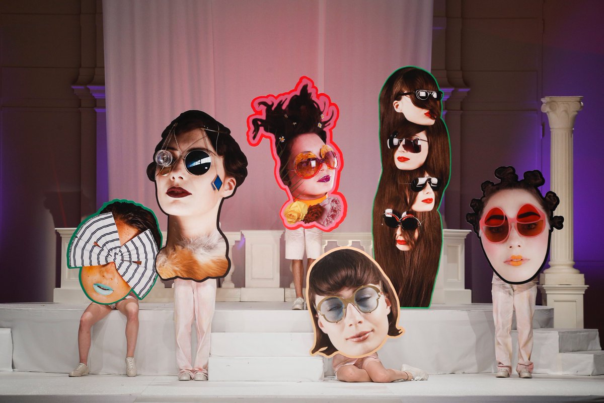 ARTSTHREAD's tweet photo. We review #ShapeShifters - ππfashion graduates question traditional silhouettes by #modebelofte at #DDW18 with @ArtEZhogeschool + @csm_news + @AaltoUniversity + @KADKcph ++++ -runs until this Sunday https://t.co/39hcpCkFIC https://t.co/pqGaI7HClO