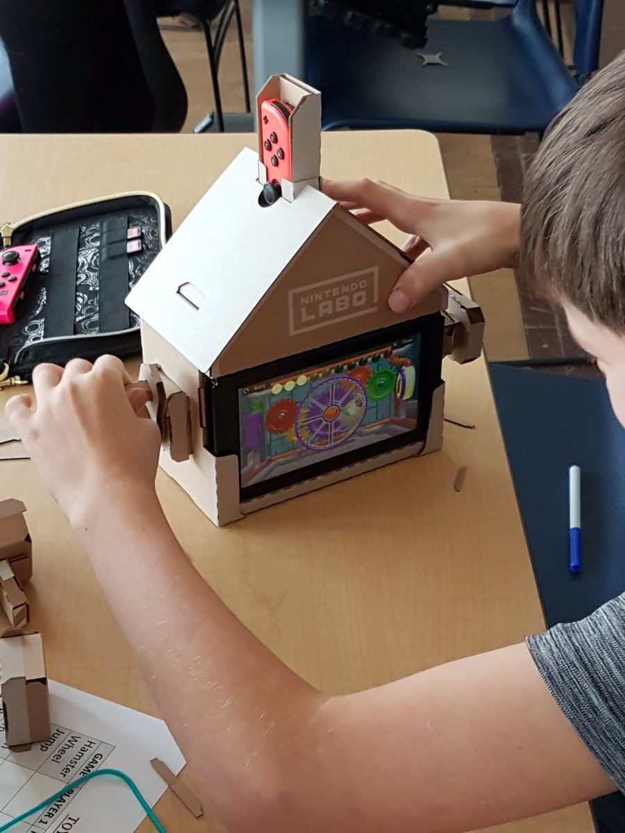XChemOutreach's tweet photo. We are so excited about a new partnership between @ActuaCanada and @NintendoCanada.  Our new #NintendoSwitch and @NintendoLabo kits are a welcome addition to our #STEM outreach work and have been a huge hit so far. #makeplaydiscover #STEM #stfx https://t.co/0fRS2dRa3x