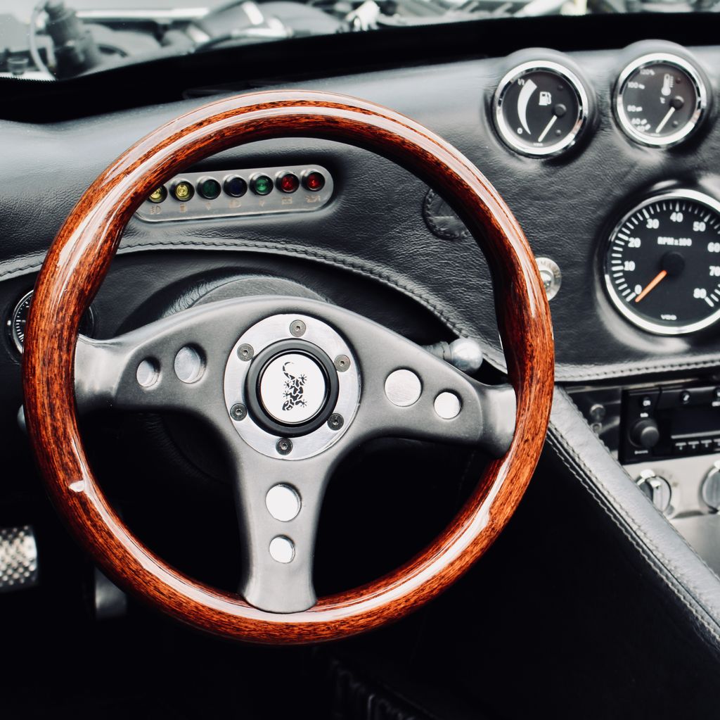 Wiesmann interior. #wiesmann #roadster #wiesmannroadster #bmw #mengine #klassikstadt #carsofinstagram #cardandcoffee #interior