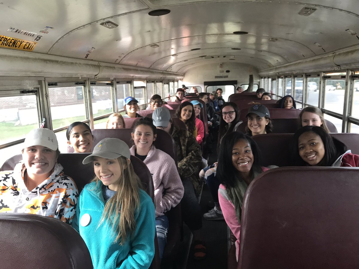 Lori White tweet media