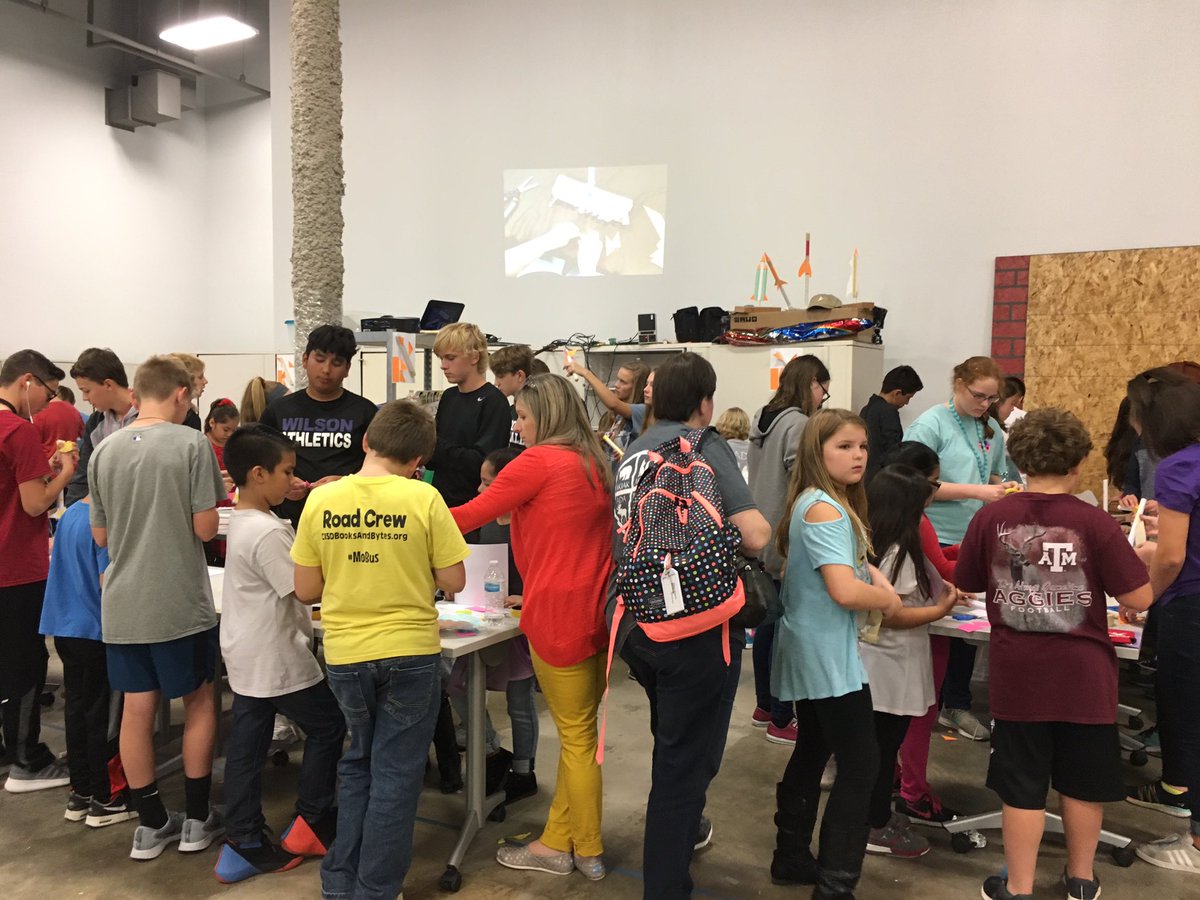 rmccown72's tweet photo. Region 11 STEAM Carnival #wilsonscience #wildcatway #nisdscience https://t.co/jZhY1jkive