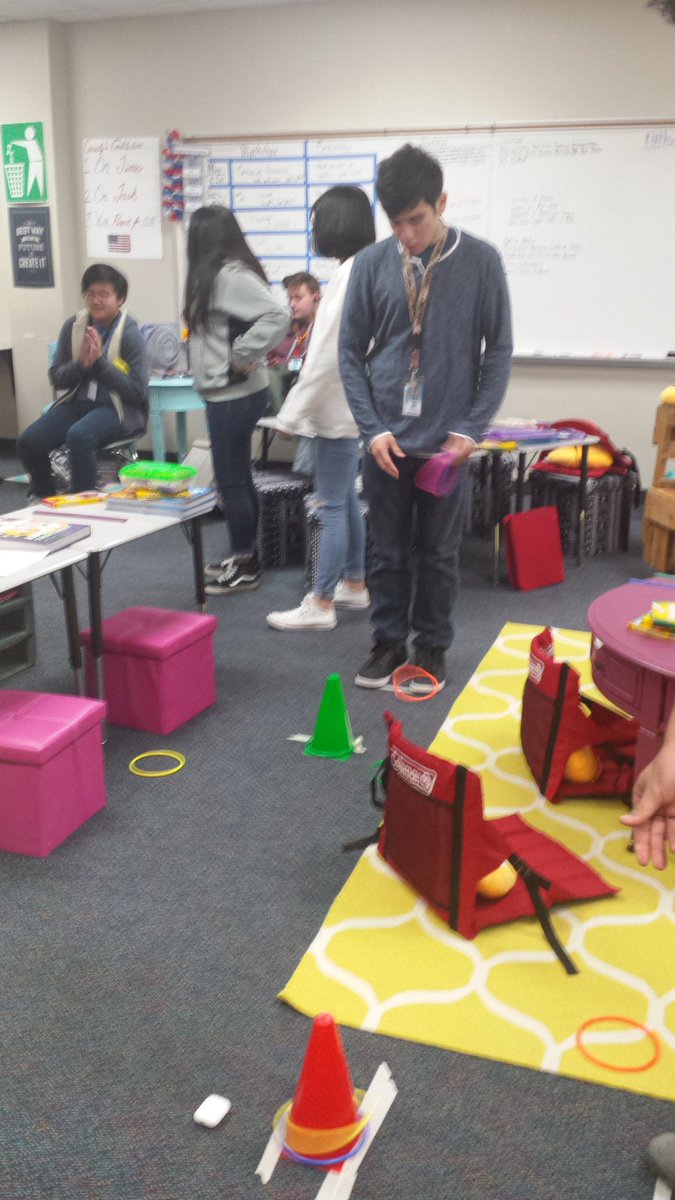 RuthCassidy18's tweet photo. Depth perception and peripheral vision tests in Perception Unit!
#greatestshowfun
@ambyclink 
@cycreekhs https://t.co/h33i3PmXnx
