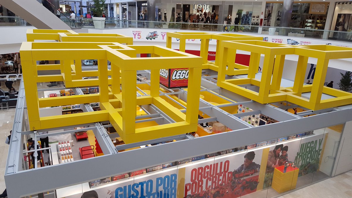 lego store plaza galerias