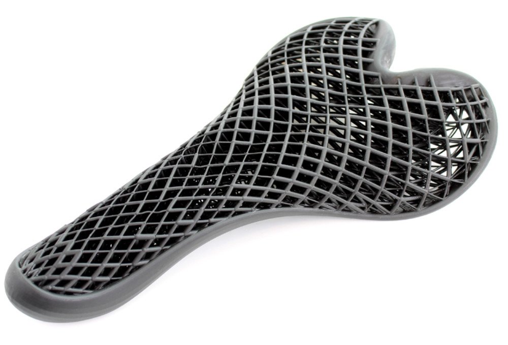 The introduction of lattice design means a lighter weight, but the same structural integrity. Want to understand why? Click here bit.ly/2RRJgv6