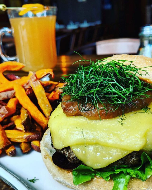 ColterBay's tweet image. Starting this week we have a new special preparation of the Impossible burger. 100% vegan Maple Apple Butter and Smoked Gouda topped with Fennel Fronds.
