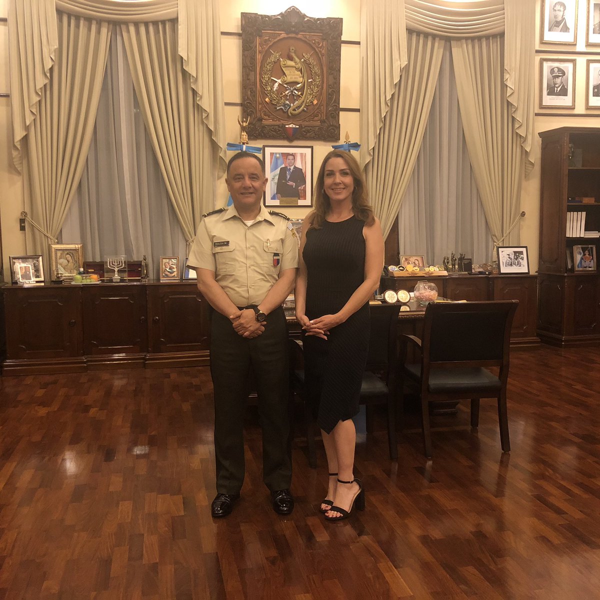 Met with the Guatemalan Minister of Defense Luis Miguel Ralda Moreno. Based on the interviews I’ve conducted so far - along w/ @JudicialWatch investigations - the U.S. needs to investigate the funding that was used by NGOs, as well as other groups to organize the caravans.