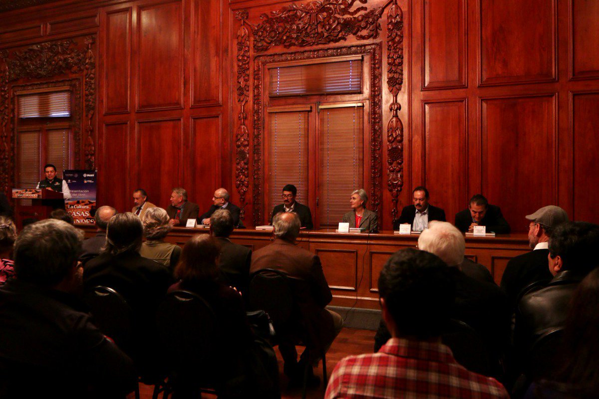 cultura_chihmx's tweet image. El dia de ayer se presentó el libro “La Cultura Casas Grandes”, una obra de gran formato que por primera vez aglutina el trabajo de medio siglo de 21 arqueólogos y antropólogos, nacionales e internacionales, sobre la región de Paquimé.

#ProgramaEditorial #SomosCultura