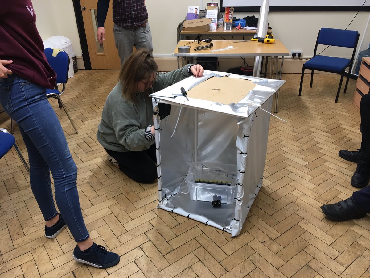 Tonight in #YHUB we continue building our #foodcomputer ready for tomorrow’s workshop where #youngcarers will be germinating seeds! 🌱 #herewegrow 😎@BrightpurposeEv <a href="/wellcometrust/">Wellcome</a> <a href="/BBCCiN/">BBC Children in Need</a> <a href="/YMCASwansea/">YMCA Swansea</a> @madinswansea <a href="/Stuvoxx/">Stu🦅</a>