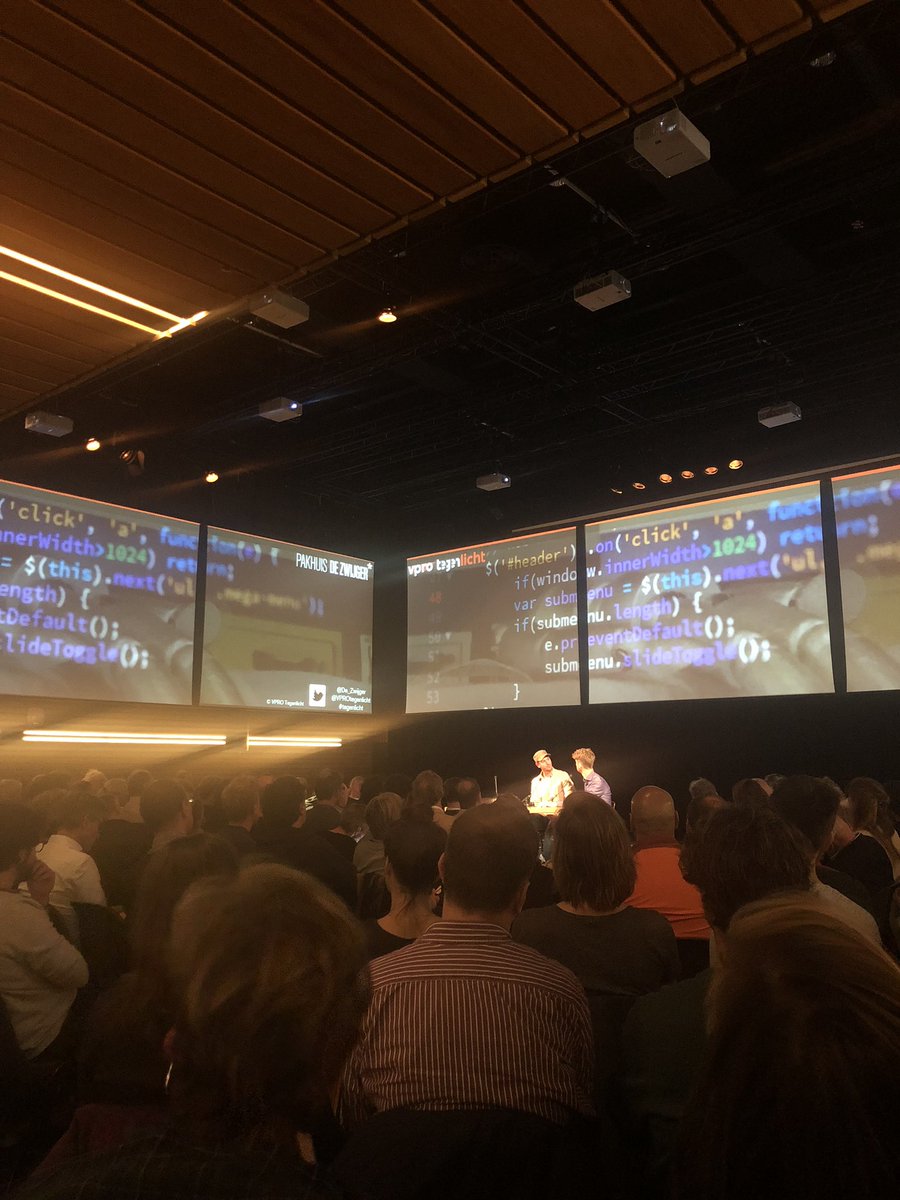 Een zorgrobot om eenzaamheid te bestrijden? Of hogere productiviteit met AI en meer tijd voor elkaar? #tegenlicht #pakhuisdezwijger #AI #Deloitte