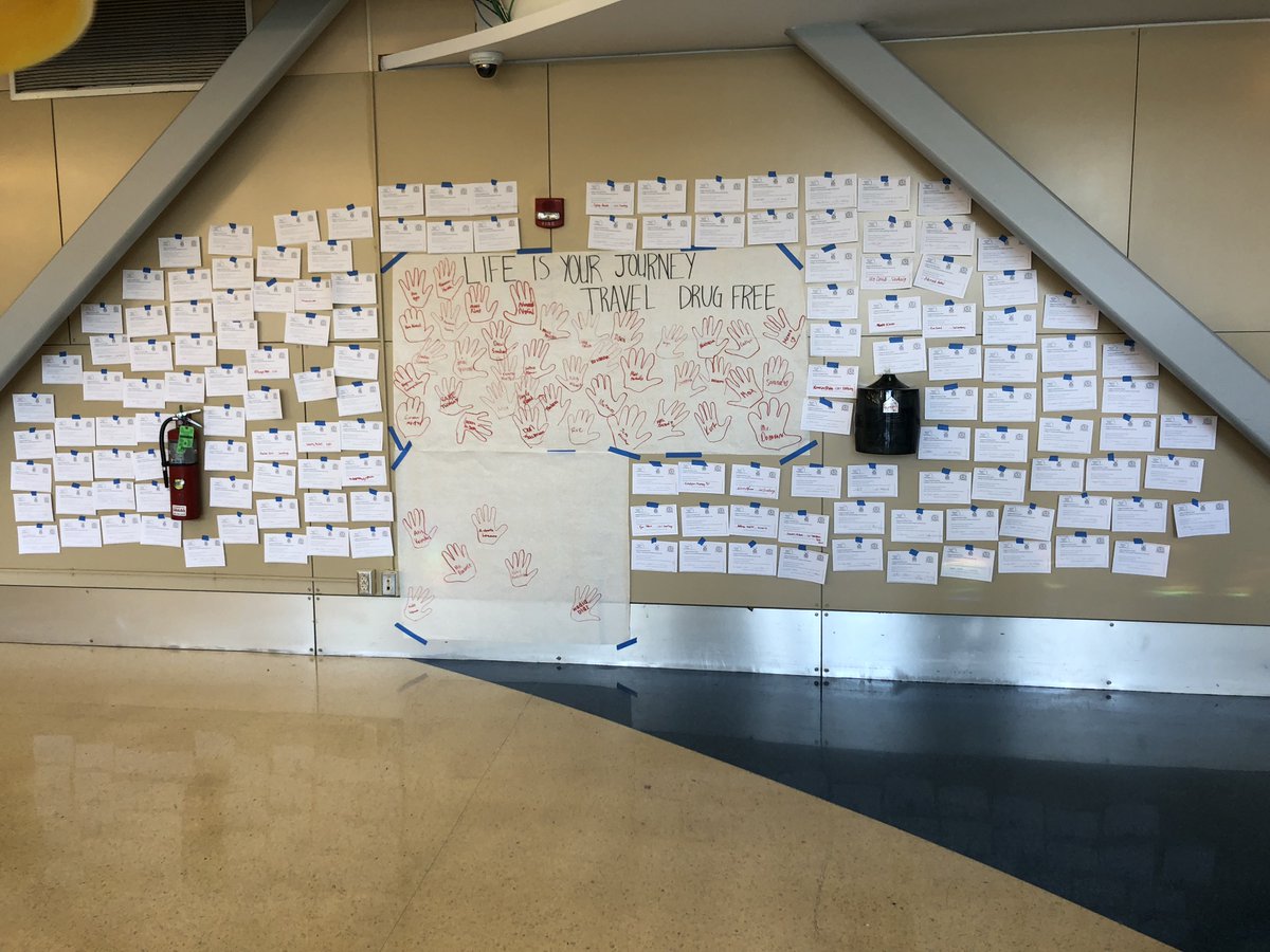 cshsSADD's tweet photo. Thanks to all for stopping by the SADD table to sign the pledge to grow up safe, healthy and drug free!
Tomorrow is WEAR RED DAY!
Stop by the table tomorrow to take the student survey and get a free tattoo! https://t.co/39TORD3jkf