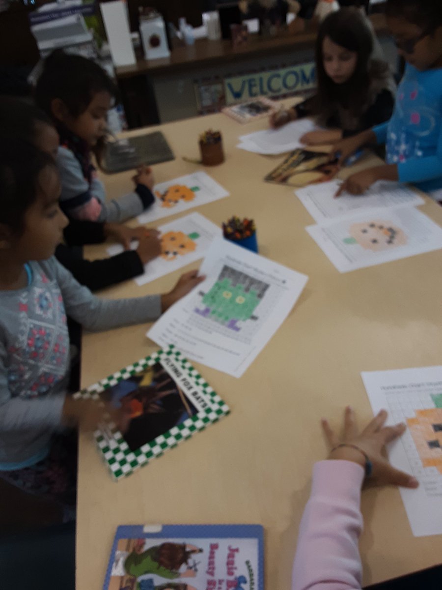 DWSMediaCenter's tweet photo. Our Pixel Party includes learning all about #pixels; #100sChart Pumpkin, Frankenstein and #Minecraft pixel art; Pixel Painting; and #debugging Minecraft with @codeorg! #blendedlearning #choices @AnnaRudowsky @WeehawkenTSD @bcalligy https://t.co/RZFQh0AfdC