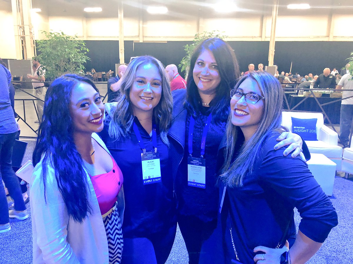 MadelineG331's tweet photo. #NetAppInsight 2018 #NetAppEventsTeam https://t.co/ECOh7xmn0V