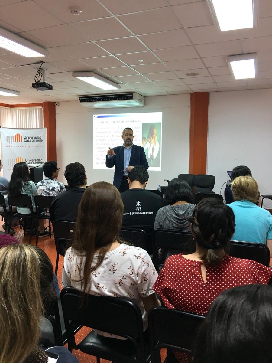 pr_meet_'s tweet photo. El día de hoy Adrián Cordero compartió sus conocimientos con la charla de “Comunicación estratégica en las organizaciones” a los alumnos de las distintas carreras de la Universidad Casa Grande💡💥
#prmeet2018 #rrpp #YoSoyRRPP https://t.co/LpGJH3kqmY