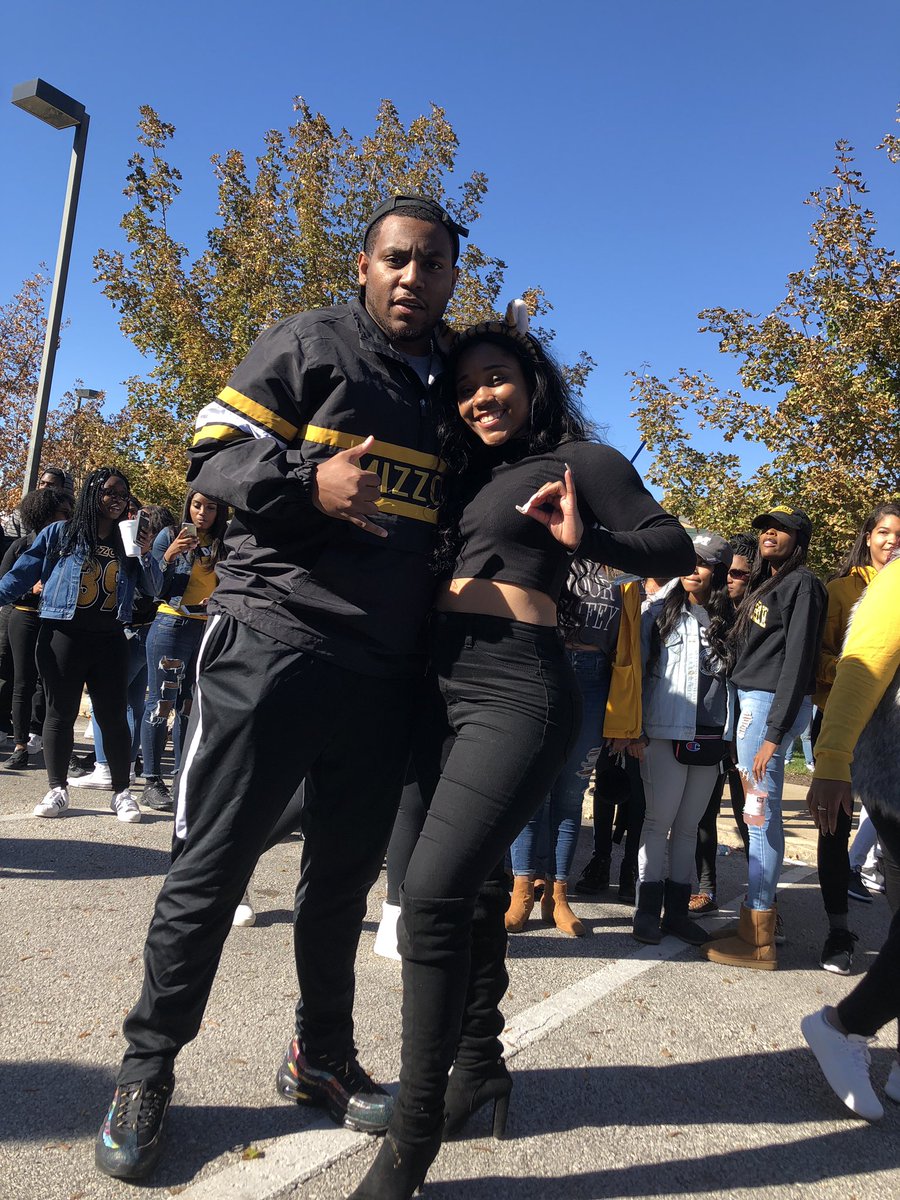 __tatyanag's tweet photo. @Prophytesbelike & @neosbelike had a great time at #MUHC2018 (: Can’t wait for next year already! https://t.co/t0HECCmvGr