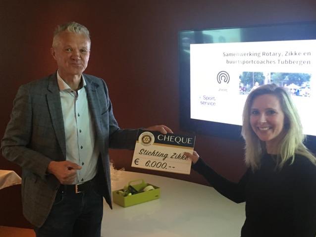 Rotary #Ootmarsum #Tubbergen schenkt €6000 aan <a href="/volgzikke/">Zikke</a>. Goede doel #streetsoccer. Met dank aan alle sponsoren en <a href="/sportservice/">Sportpro Company</a> #tubbergen #Lobke #Daan