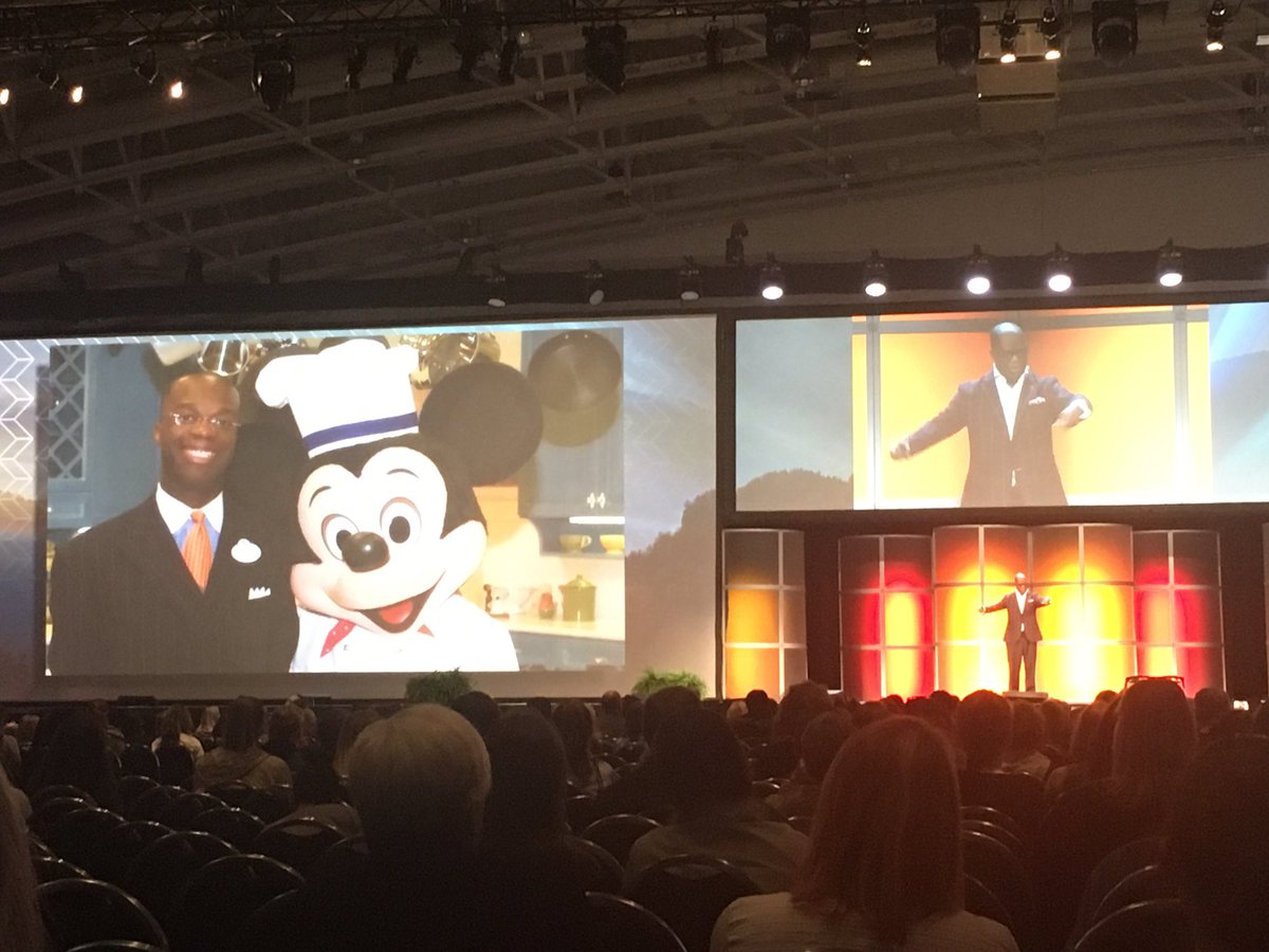 Amazing and inspiring session by <a href="/SimonTBailey/">Simon T. Bailey</a> here at #fnce
