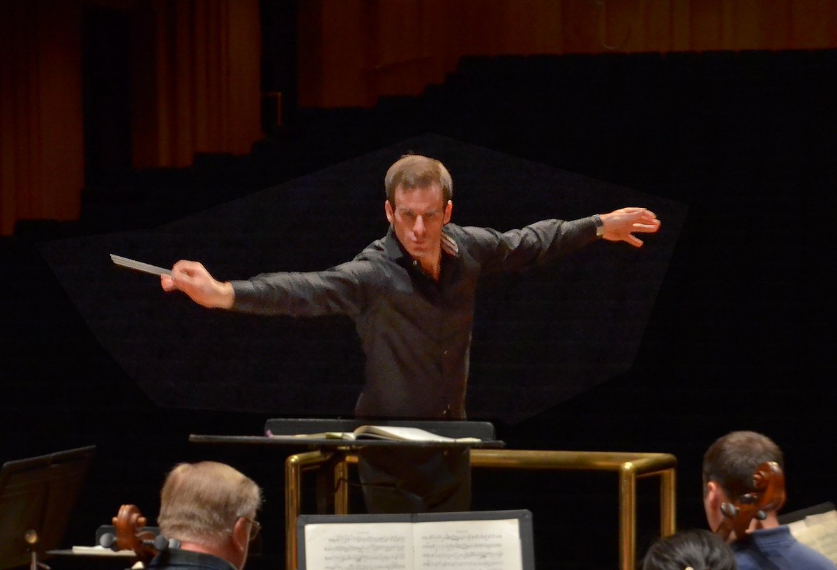 A stellar review of our conductor Vladimir Kulenovic from his season opener with the <a href="/wssymphony/">Winston-Salem Symphony</a> - in the running to be the next music director!
journalnow.com/relishnow/the_…