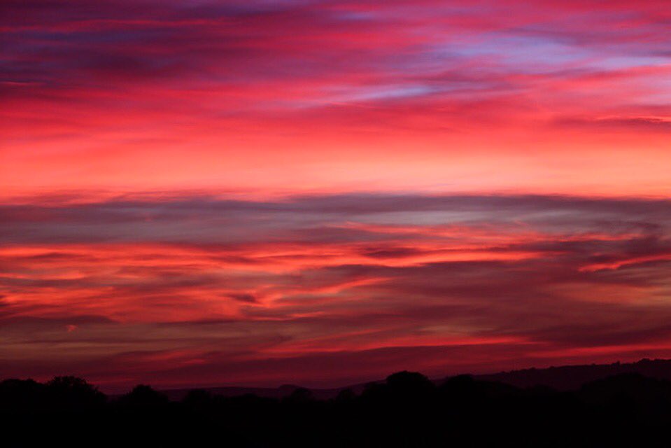Loved tonight’s spectacular sunset over #Plymouth 
#Devon