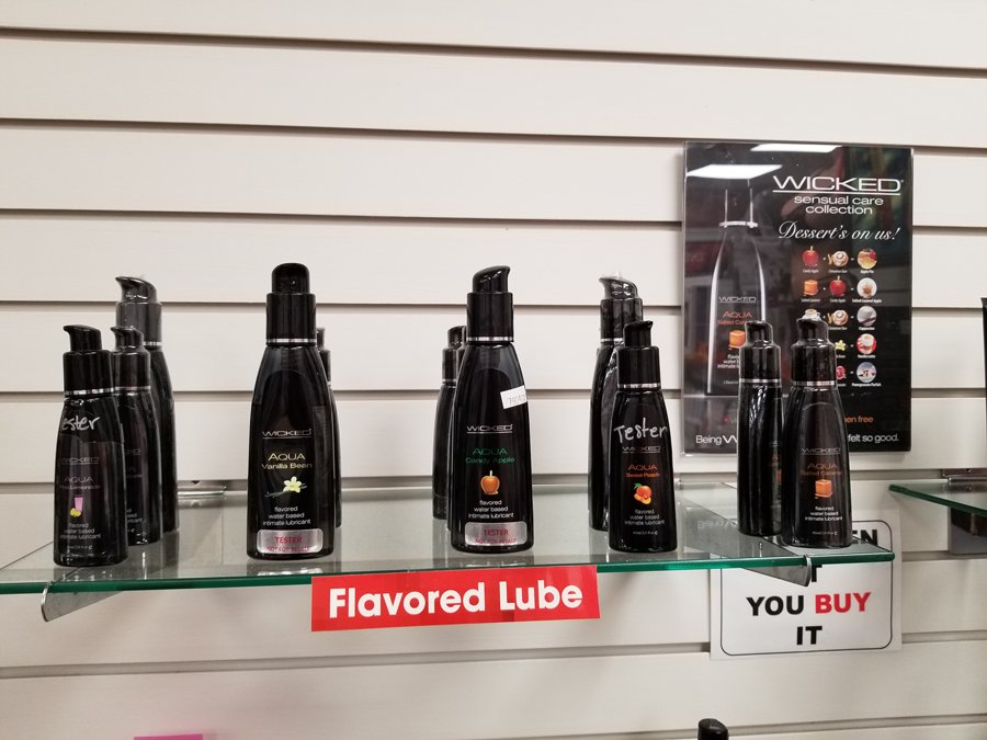 LoversPlayUSA's tweet image. What's your favorite flavor? #TastyTuesday #Wicked #FlavoredLube #Lubricant #PinkLemonade #Vanilla #CandyApple #SweetPeach #SaltedCaramel #ParabenFree #SexShop #DifferentKindOfTreat