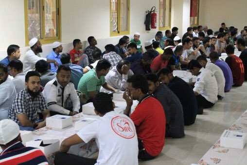 FIRSTSG_FSG's tweet photo. First Security Group hosted daily IFTAR where more than 15000 iftar meals distrusted during the holy month of Ramadan #firstsecuritygroup #fsg #ramadan_kareem #staffgathering#ramadan2018🌙 https://t.co/szqeARIjvy