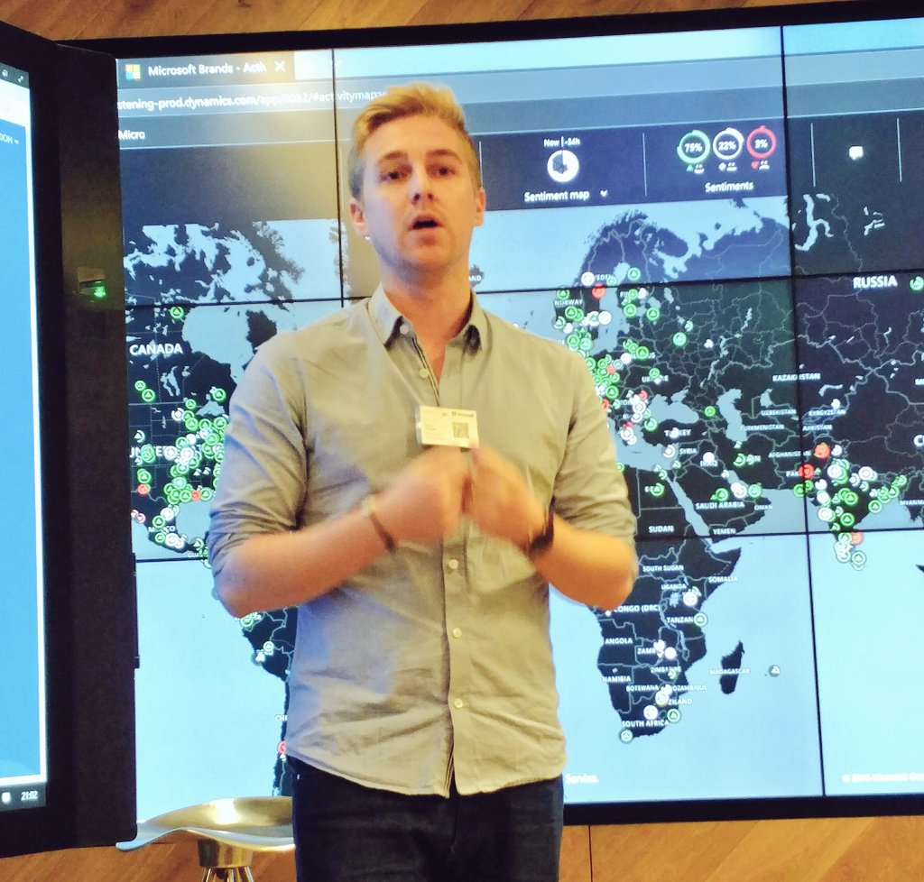 FlashTweet's tweet image. Une brique #tech développée par @PrevisionIO par exemple pour @groupekeolis : un moteur d&apos;#analysepredictive d&apos;affluence dans les bus @microsoftfrance #FlashMeet #MicrosoftAI  #IA #deeplearning