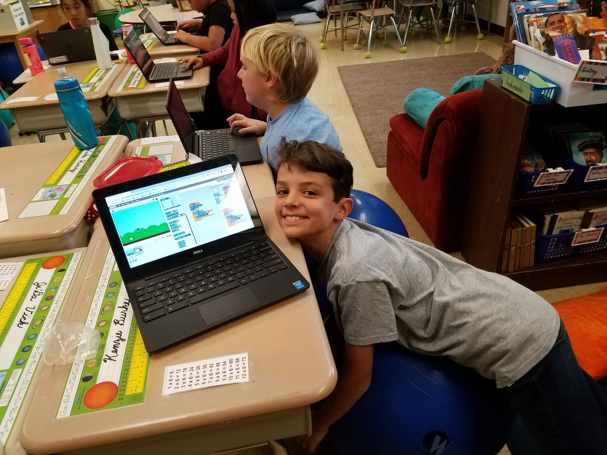 HeatherTechTST's tweet image. #EEE #casualcodingclub attacking a new challenge on Scratch! #creating change @NortheastES #icsdedtech #codingISalanguageskill