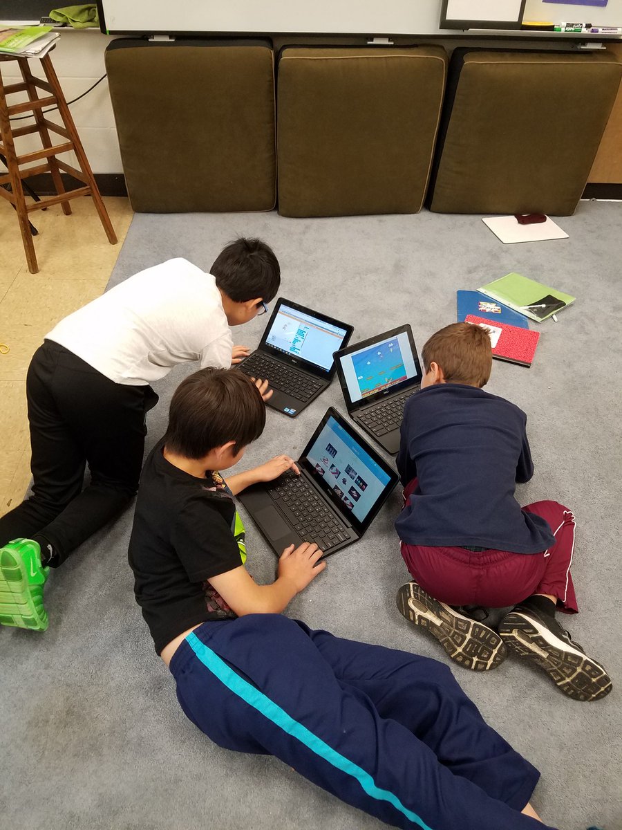 HeatherTechTST's tweet image. #EEE #casualcodingclub attacking a new challenge on Scratch! #creating change @NortheastES #icsdedtech #codingISalanguageskill