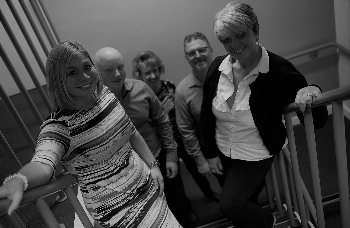 Evening all on #manufacturinghour from Stourport #LifeInPlastic <a href="/ManUKHour/">Manufacturing Hour</a>