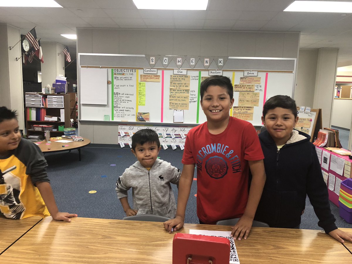 They escaped the 4th grade Enchanted Forest!! #CFISDspirit #gleasonreadingnight #gleasonproud