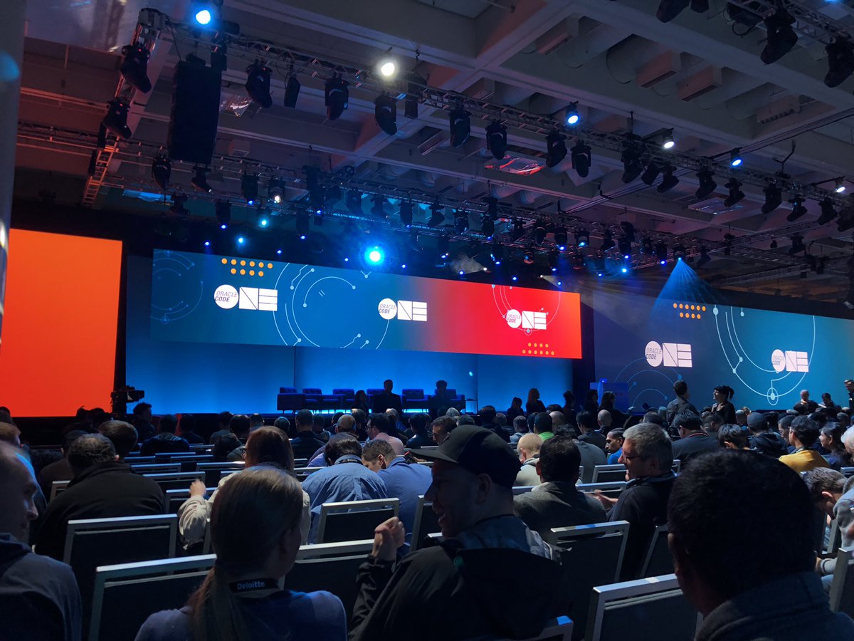 dipankarpatro's tweet image. Day2 at Oracle Code One. Nice string of sessions! #oow18 #liveForTheCode