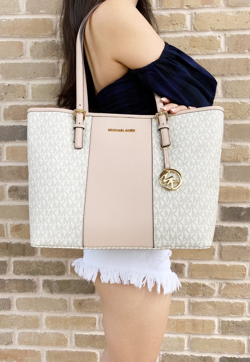Gabysbags's tweet photo. Michael Kors Medium Carryall Tote Vanilla MK Signature Ballet Pink #MK #amazon #ebaybusiness #ebaystore #poshstyle #mercaricode #poshpackages #mercariseller #poshfind #ebayseller
$139.99
➤ https://t.co/d3SXDSWKoh https://t.co/iC2DFacMxN