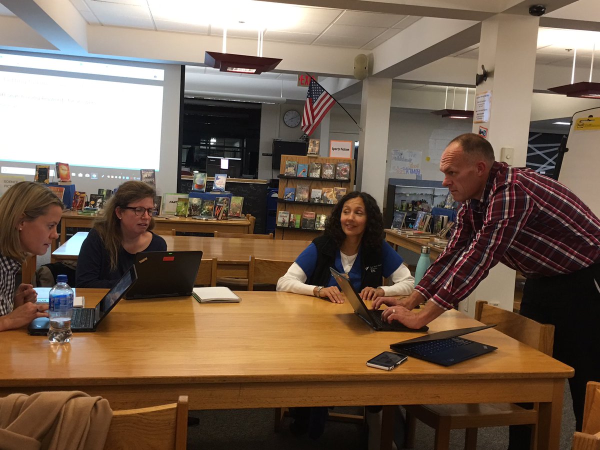 fkompar's tweet image. Our first parent workshop on digital learning - great conversation, feedback.  Tour of the newly designed WPS website, chromebook 101 tips, and finding quality online resources w @JasonGreasley @SrBonito1 and Lori Ellis.